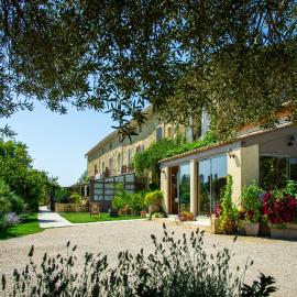 Abacard Home Gite adult only, hotel en Roquemaure