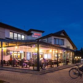 Mosonmagyaróvár में, होटल Simbad Hotel & Bar Superior