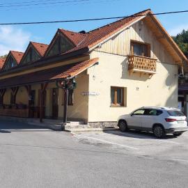 Penzión pri studničke Omastiná, hotel en Omastiná
