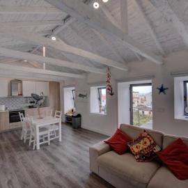 Monchique Islet View House T2