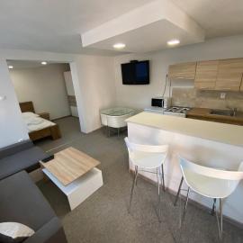 ARD Apartments - Levice, hótel í Levice