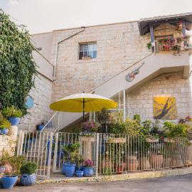Khalil lane in the Village, hotel a Mi‘ilyā