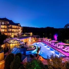 Romantischer Winkel RoLigio & Wellness Resort, hotel u gradu 'Bad Sachsa'