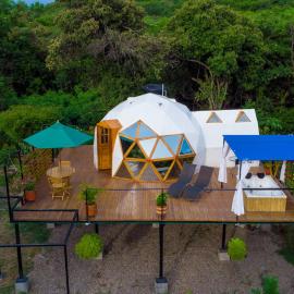 Glamping Girardot & Hotel Puerta Del Sol Girardot, hotel i La Virginia