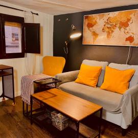 CASITA CON ENCANTO en la SIERRA DE GREDOS, CANDELEDA, Hotel in Candeleda