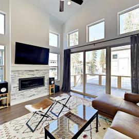 Mountain Sky Cottage, hotel em Fraser