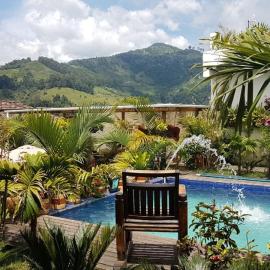 Hostal Hilltop Salento, hótel í Salento