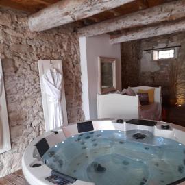 Le gîte de Sainte Valière PISCINE,SPA et CLIMATISATION