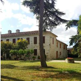 Domaine de Laplan, hotel din Cézan