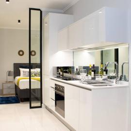 Modern 1 Bedroom Executive Apartment in Waterfall