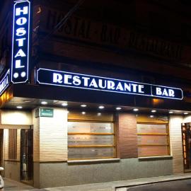 Hostal la Parrilla, hotel in Tudela