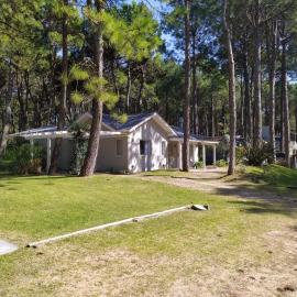 Pinamar Norte Casa Aquiles 8 pax, hotel din Pinamar