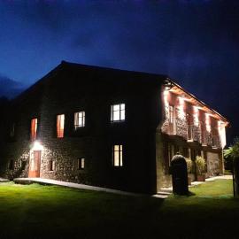 LA POSADA DEL TENOR, hotel din Molledo