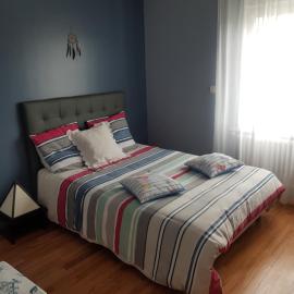 Annick, hotel Hôpital-Camfrout városában