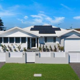 Entire Residential Home - Lake Illawarra And Beachside Home Sleeps 12