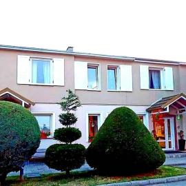 Hotel i Restauracja ABIS, hotel di Bystrzyca Klodzka