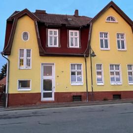 Alte Post - Erdgeschoß، فندق في Gützkow