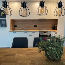 Seaways Apartments - ruhige Lage - Natur & Erholung auf 6500m2 Garten, hotel in Schiefling am See