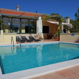 Holiday house Lovre, Hotel in Prapatnica
