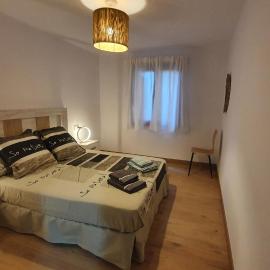 Xia Apartaments con acceso a piscina, hotel a Rialp