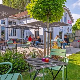 Stayokay Hostel Haarlem، فندق في هارلم