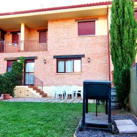 Casa San Miguel, hotel u gradu Huércanos
