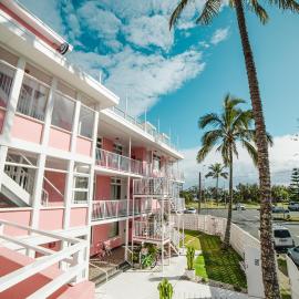 The Pink Hotel Coolangatta, hotel u gradu 'Gold Coast'