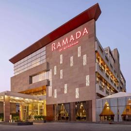 Ramada by Wyndham Aligarh GT Road, hotel i Aligarh