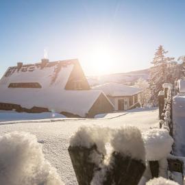 Ferienhaus Freitag - Ferienwohnungen mit Sauna & Frühstück、クアオルト・オーバーヴィーゼンタールのホテル