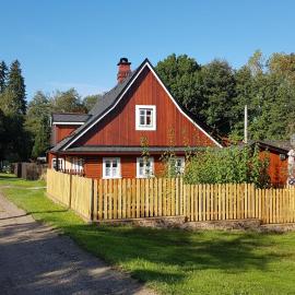 Chalupa u lesa
