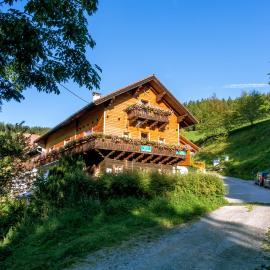Almbauer Morgenbesser, hotel a Trattenbach