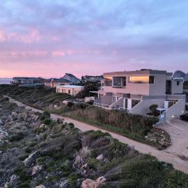 Villa Marine Guest House, hotel u gradu Pringle Bay