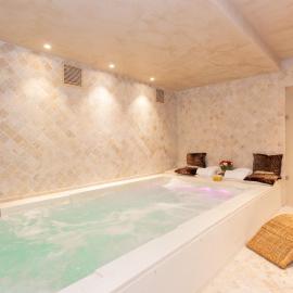 Adler Cavalieri Hotel-Private Spa & Gym، فندق في فلورنسا