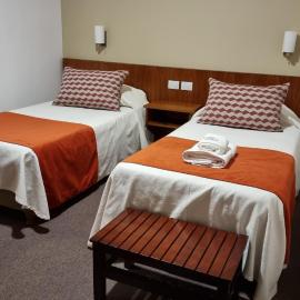 Hotel Ikera – hotel w mieście Hernando