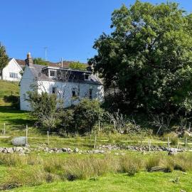 Beautiful cottage in a wonderful Highland setting, hotel u gradu 'Drumbeg'