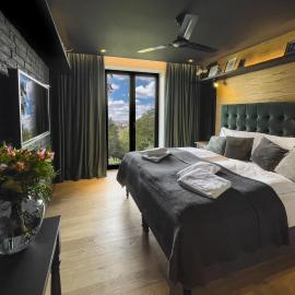Restaurant & Pension u Hradu, hotel en Šternberk