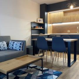 Arletti Luxury Apartment、ルセのホテル