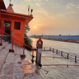 nehnilayam Homestay, home with fusion of style & comfort, hotel in Haridwār