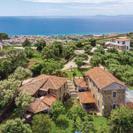 Awesome Apartment In Castellabate Sa, hotel in Castellabate