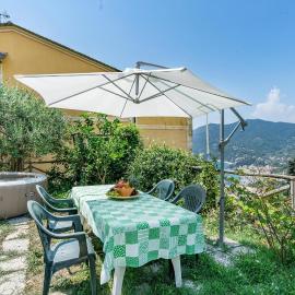 Beach Front Home In Moneglia With Wifi