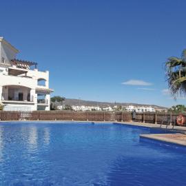 2 Bedroom Beautiful Apartment In Sucina
