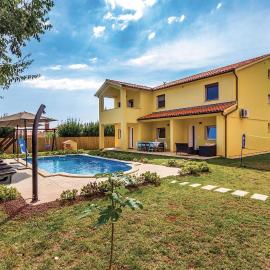 Amazing Home In Medulin, hotell i Medulin