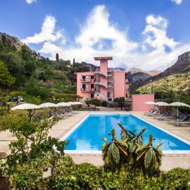 Residence Villa Mare Taormina, hotel em Letojanni