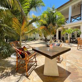 Max Hotel Nungwi