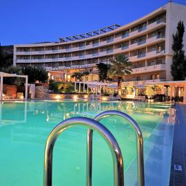 Marmari Bay Hotel, hotel din Marmarion