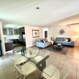 Bundys Best! Modern Luxury in the heart of town, hotel u gradu 'Bundaberg'