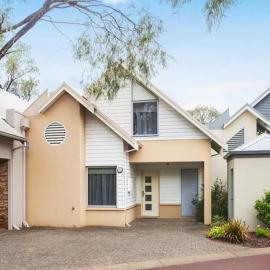 Cape View Villa- 74, hotel in Broadwater