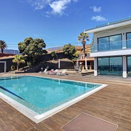 Villa Bahari - Panoramic Sea View Oasis by LS