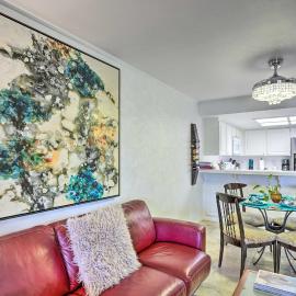 Condo w/ Patio, Walk to Downtown Palm Springs!, hotel in Palm Springs
