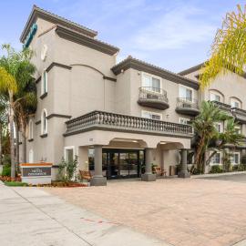 The Hotel Oceanside, хотел в Оушънсайд
